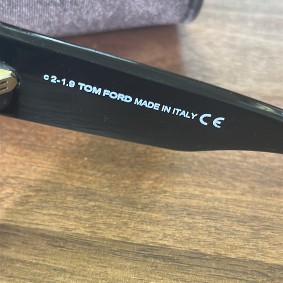 Tom Ford Black Sunglasses Women’s Cat Eye Style - Picture 11 of 13